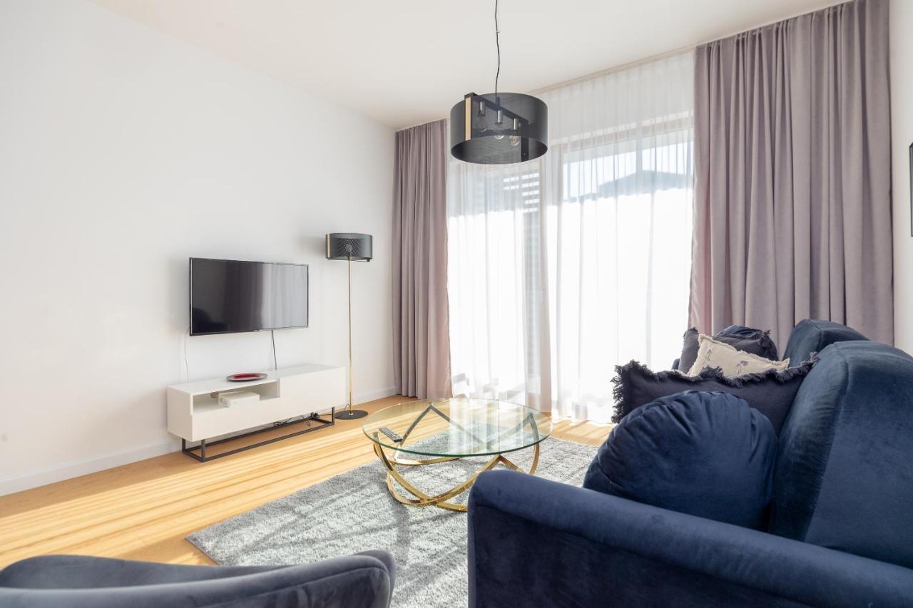 Sadyba Purple Luxury Apartment Варшава Екстер'єр фото