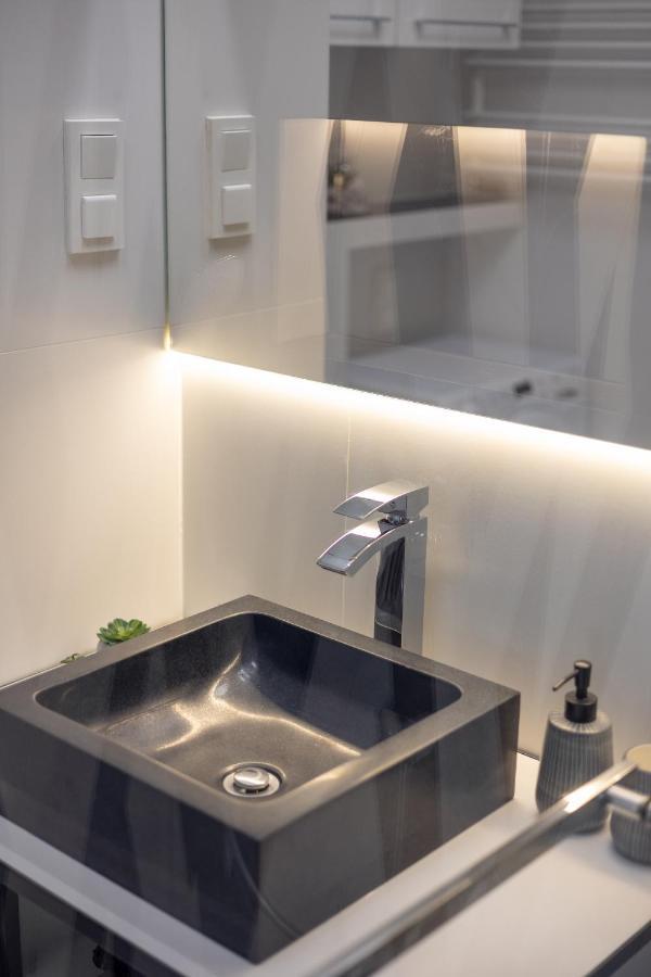 Sadyba Purple Luxury Apartment Варшава Екстер'єр фото