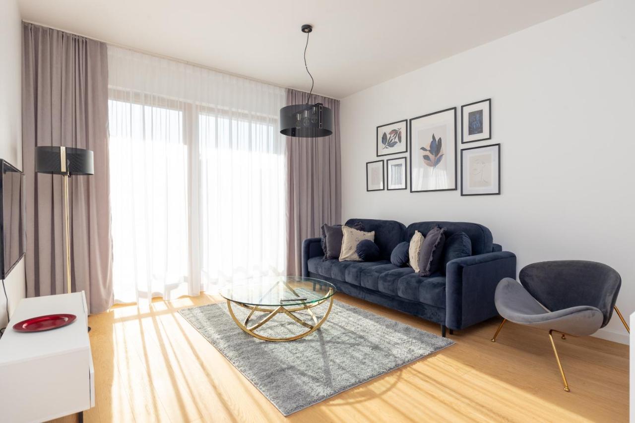 Sadyba Purple Luxury Apartment Варшава Екстер'єр фото